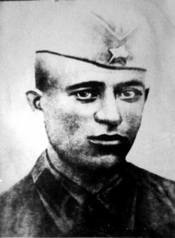 brvHAW qVyoryVI42tR8qQs600